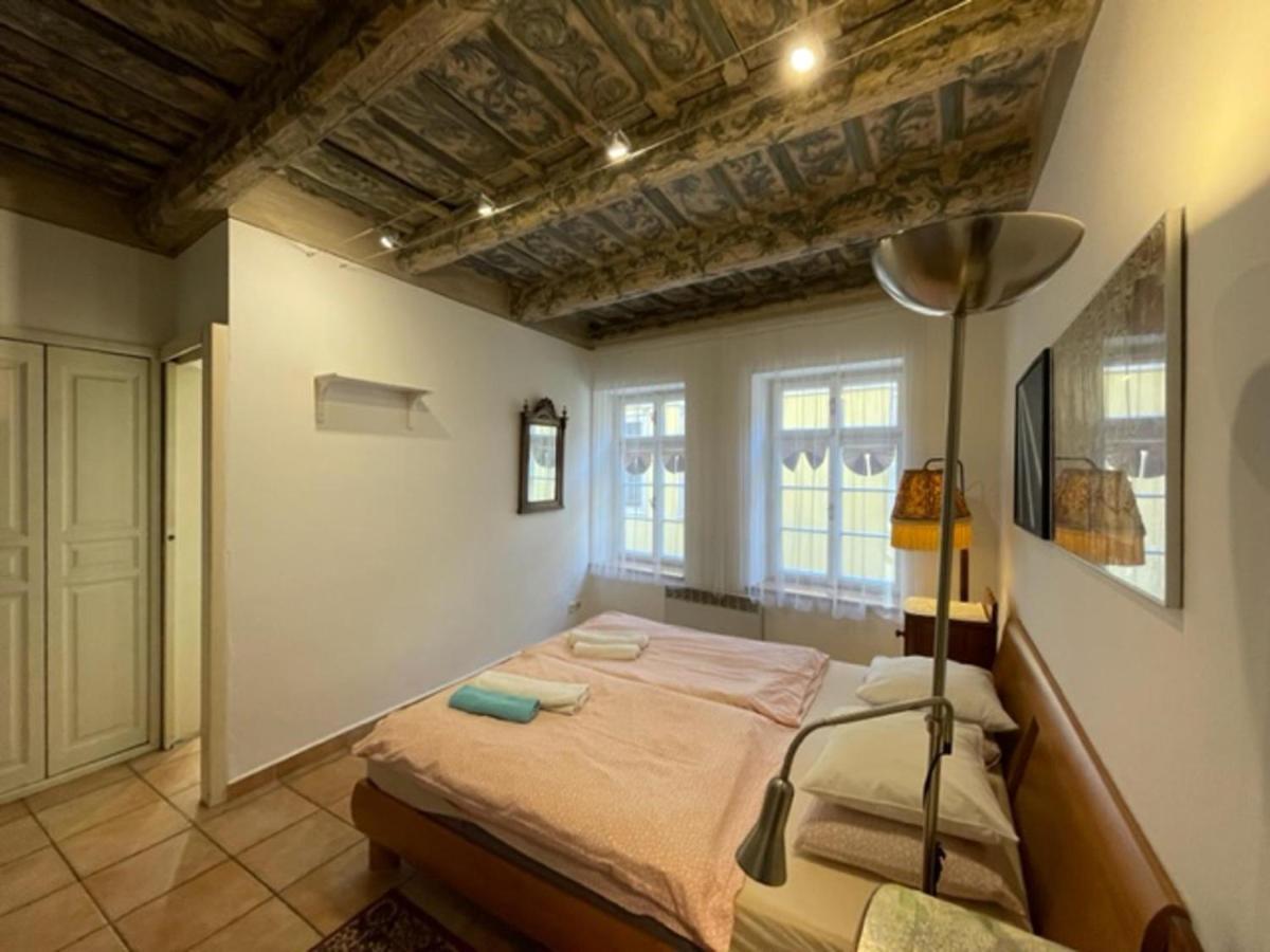 Historical Apartment With Balcony Prague Luaran gambar